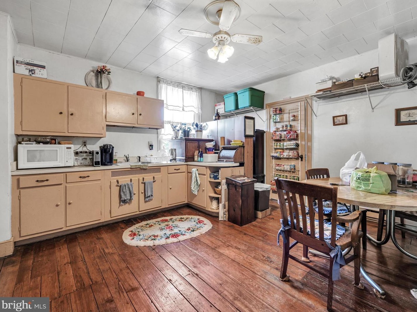 304 Front St, Marietta PA 17547-1704 exterior