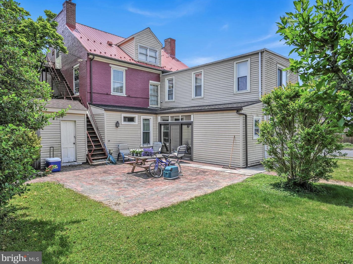 304 Front St, Marietta PA 17547-1704 exterior