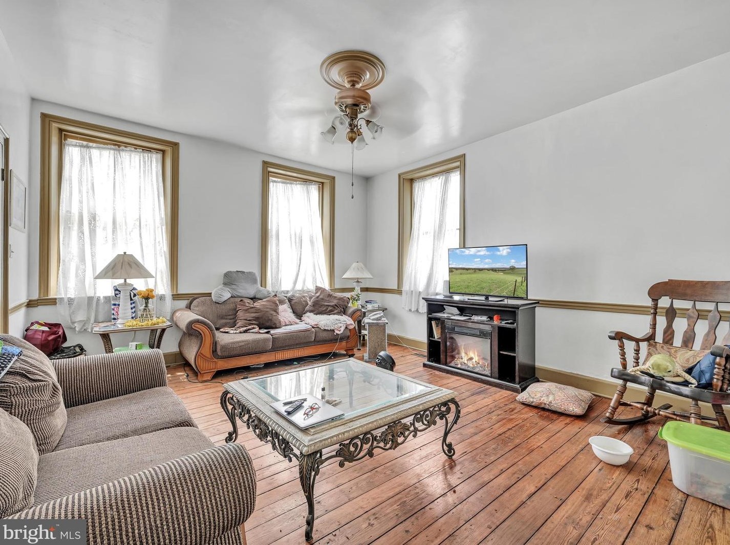 304 Front St, Marietta PA 17547-1704 exterior