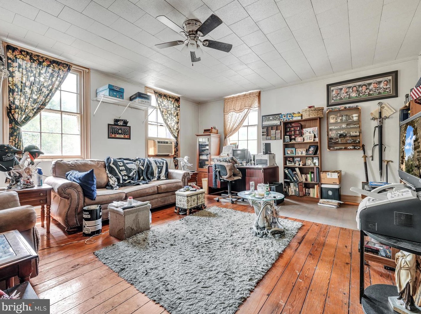 304 Front St, Marietta PA 17547-1704 exterior