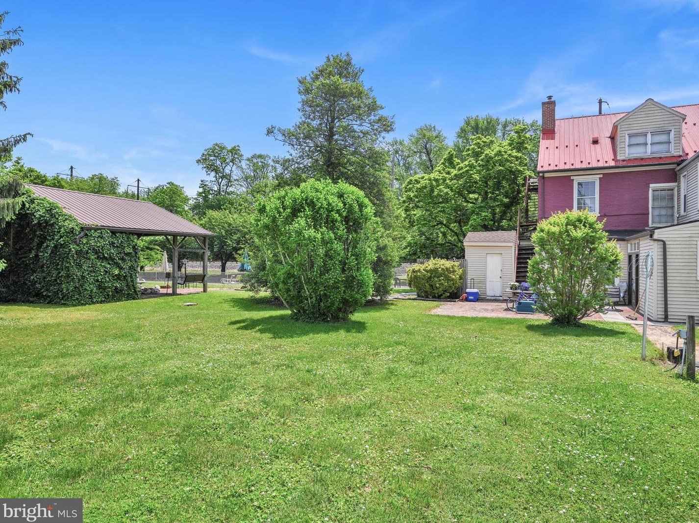 304 Front St, Marietta PA 17547-1704 exterior