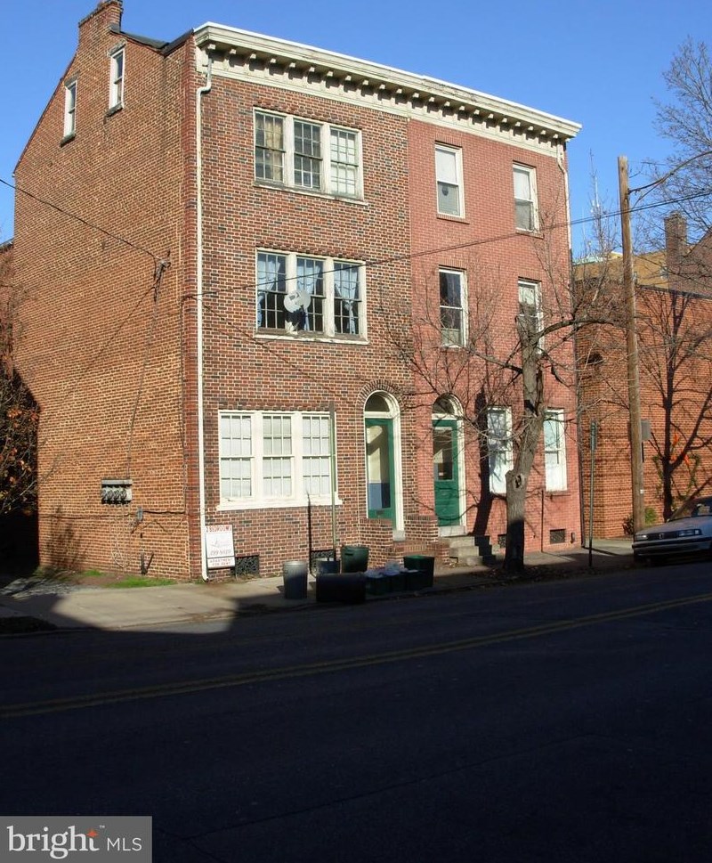 29 E James St, Lancaster, PA 17602