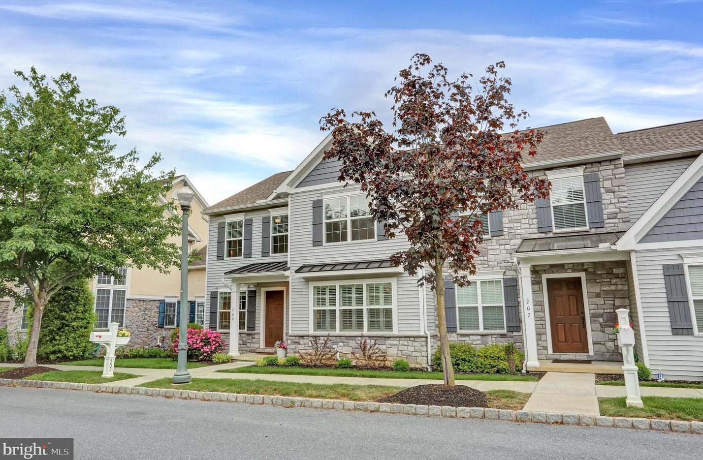 209 Weatherfield Pl, Lancaster, PA 17603