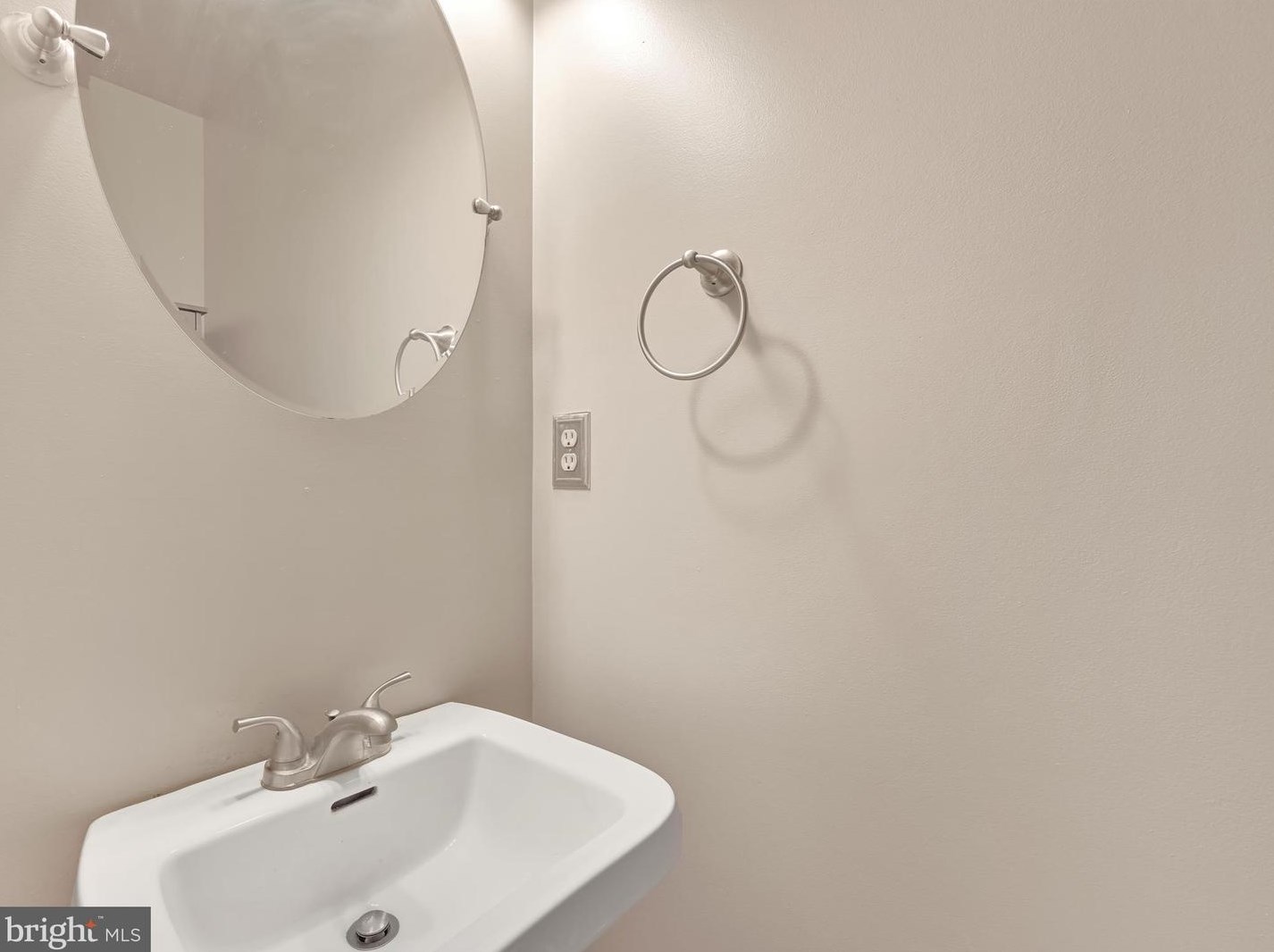 235 Chelmsford Dr, Marietta PA  17547-9738 exterior