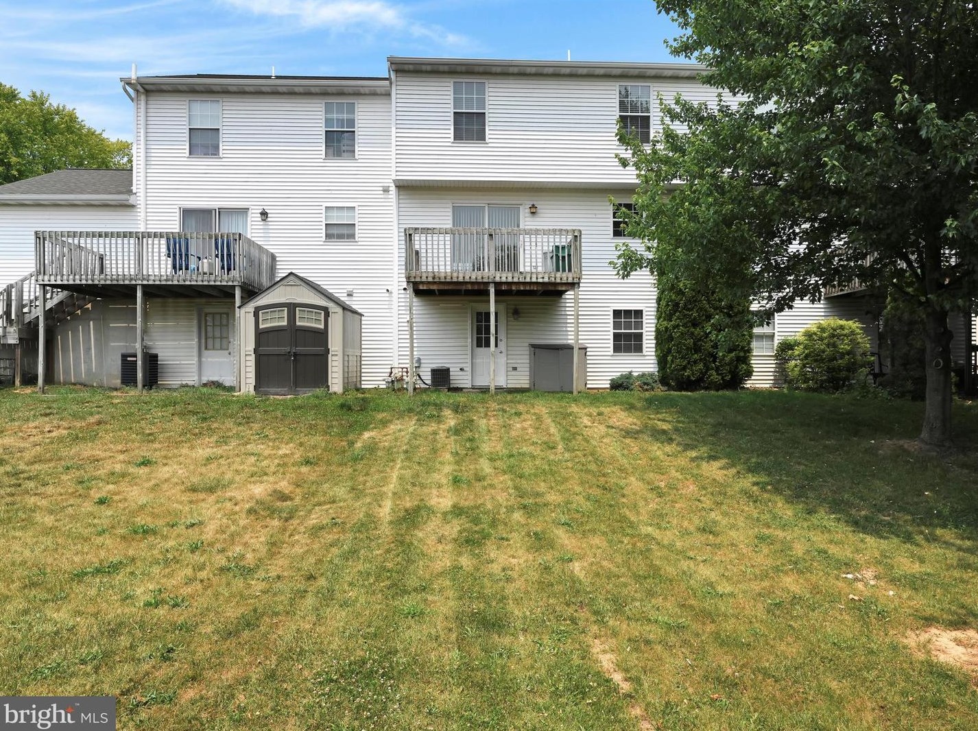 235 Chelmsford Dr, Marietta PA  17547-9738 exterior