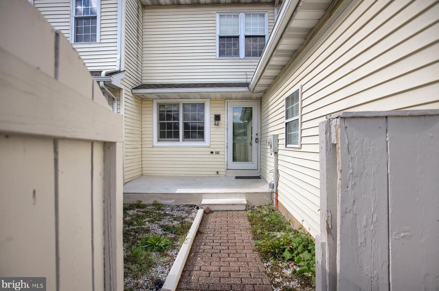 31 Spring Walk Ct, Lancaster, PA 17601