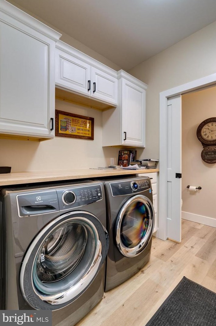 2577 Camas Ln, East Petersburg PA  17520-1435 exterior