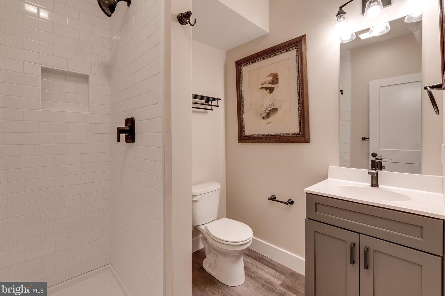 2577 Camas Ln, East Petersburg PA  17520-1435 exterior