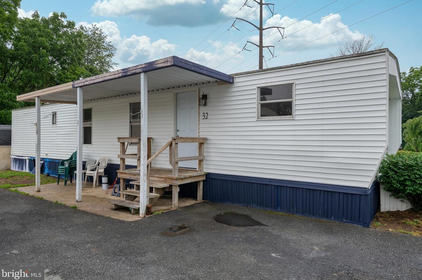 32 Circle Dr, Kinderhook, PA 17512