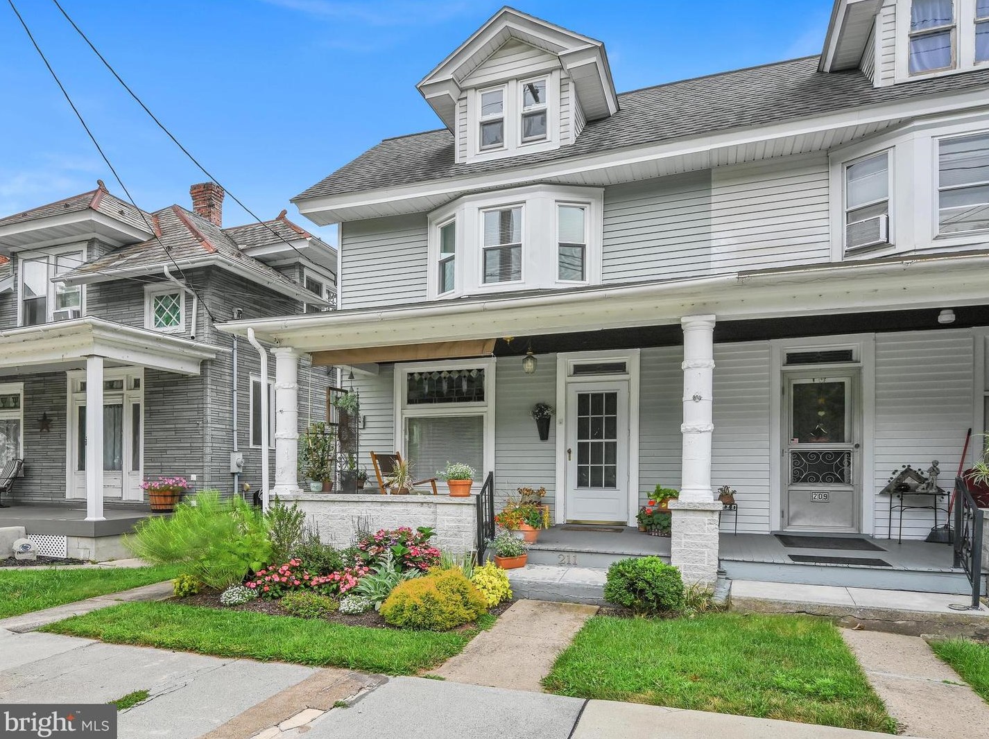211 Main St, Adamstown, PA 19501-5008