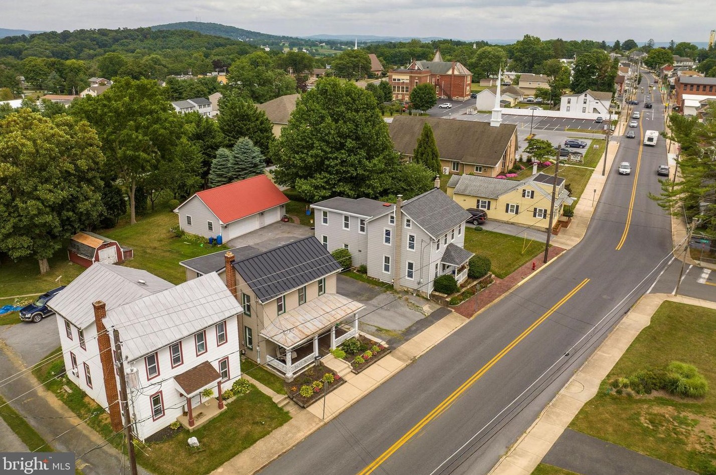 531 Main St, Akron, PA 17501-1314