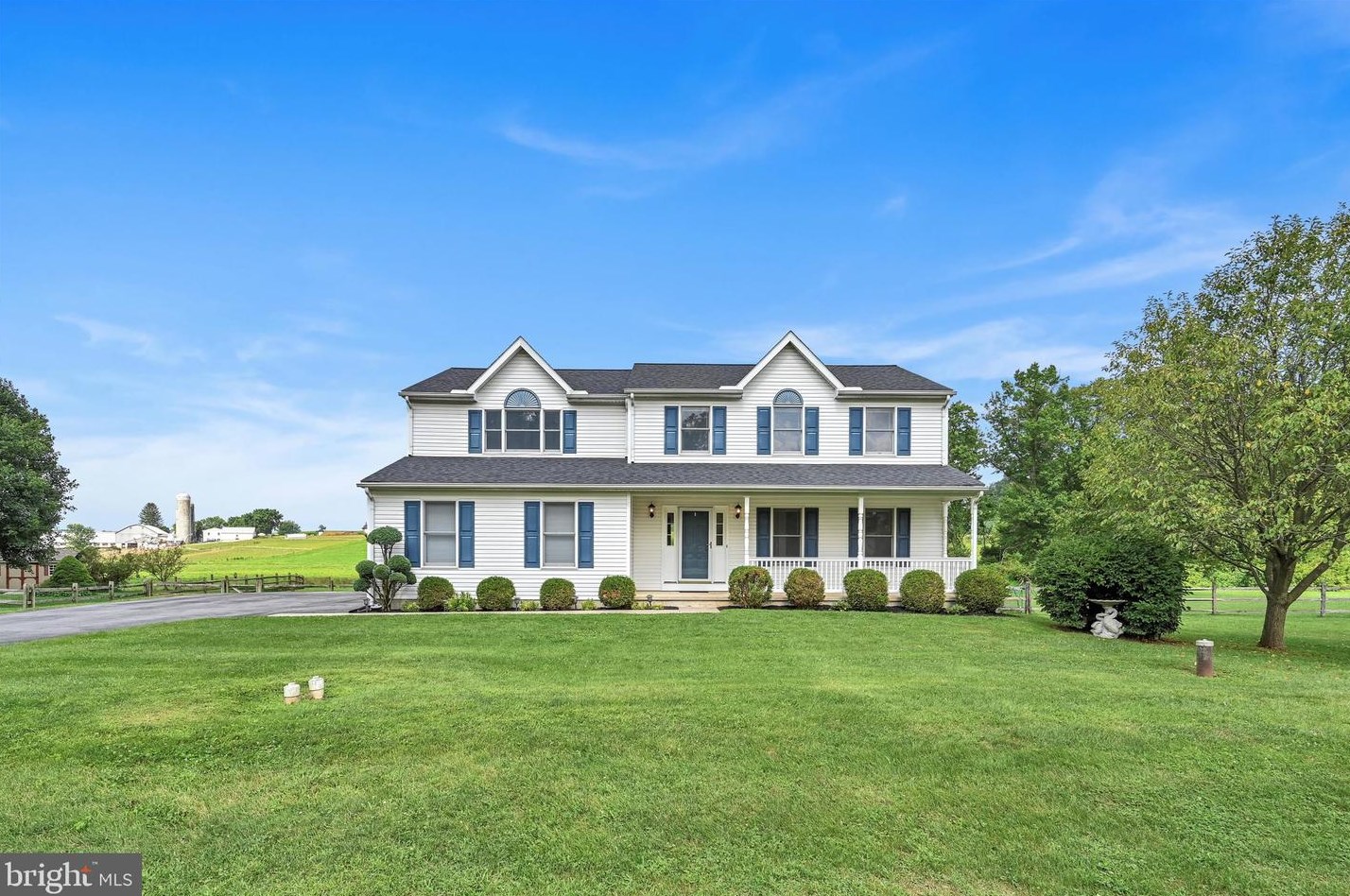 66 Saddler Dr, Bartville, PA 17509-9778