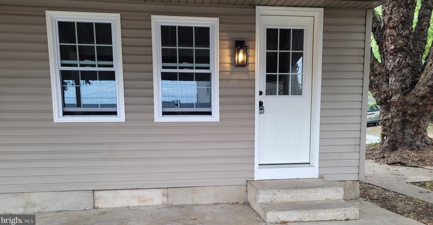 329-331 N 2nd St, Kinderhook, PA 17512