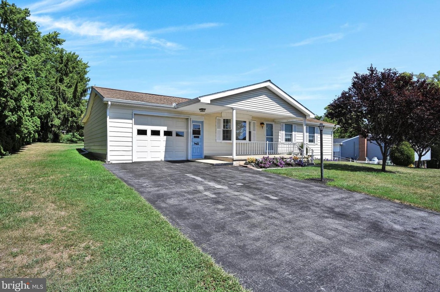 2978 Shumaker Rd, Old Line, PA 17545