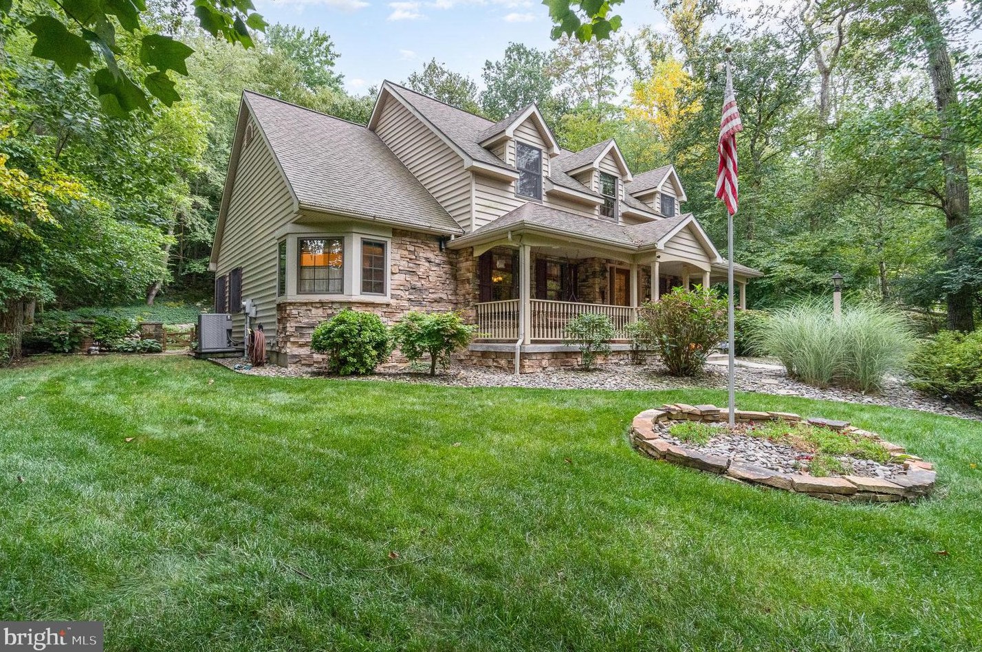 1725 Kleinfeltersville Rd, Schoeneck, PA 17578