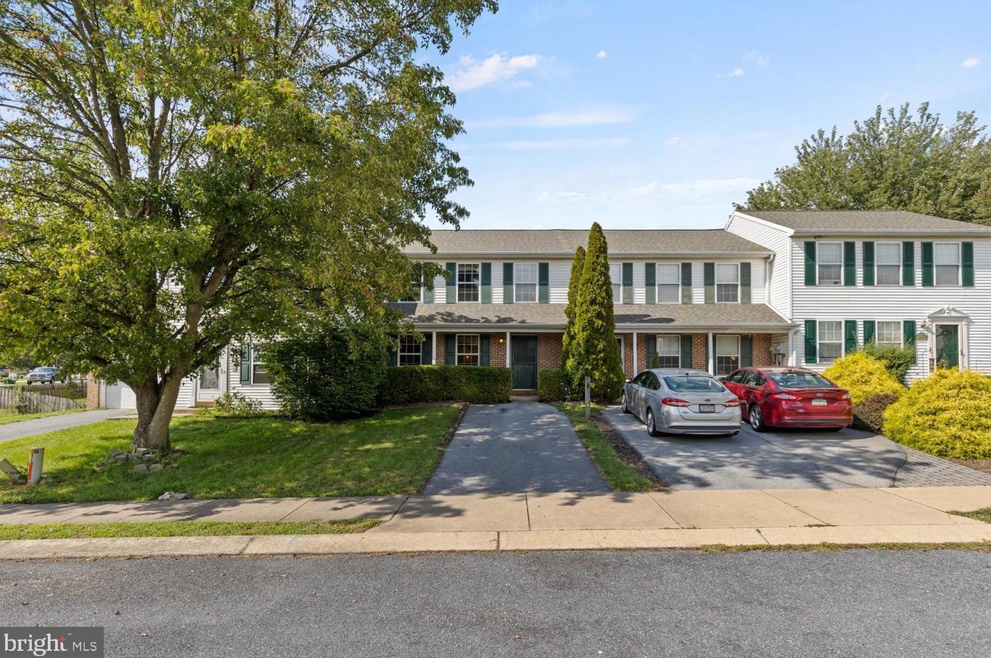154 Chelmsford Dr, Marietta, PA 17547-9744