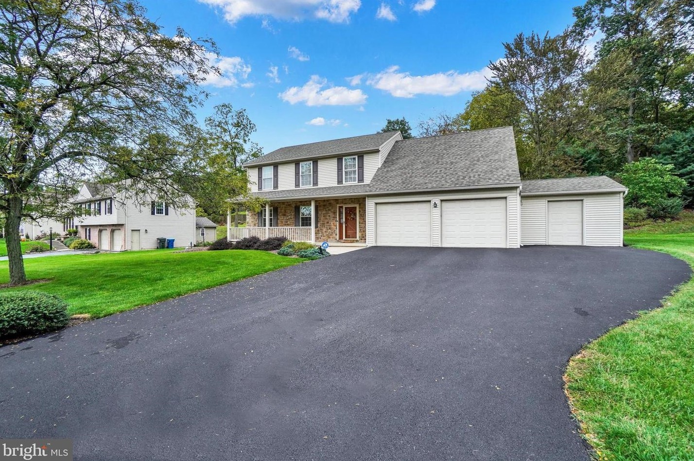 2413 Jetty Ln, Kinderhook, PA 17512-9524