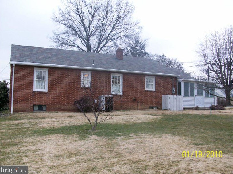 1702 Buttercup Rd, Lancaster, PA 17602