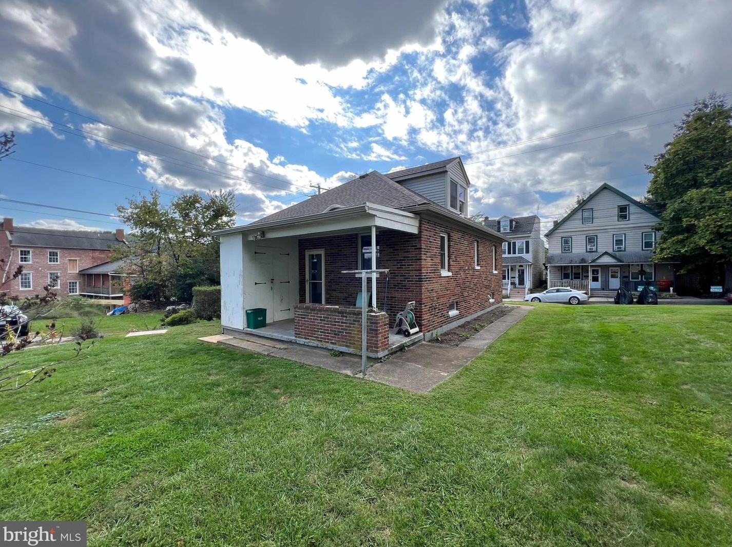 19 Bank St, Marietta, PA 17547-1623
