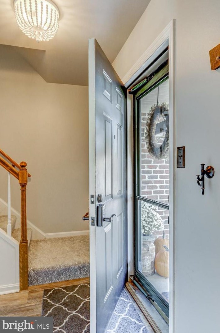 18 Hazelwood Cir, Ephrata, PA 17522