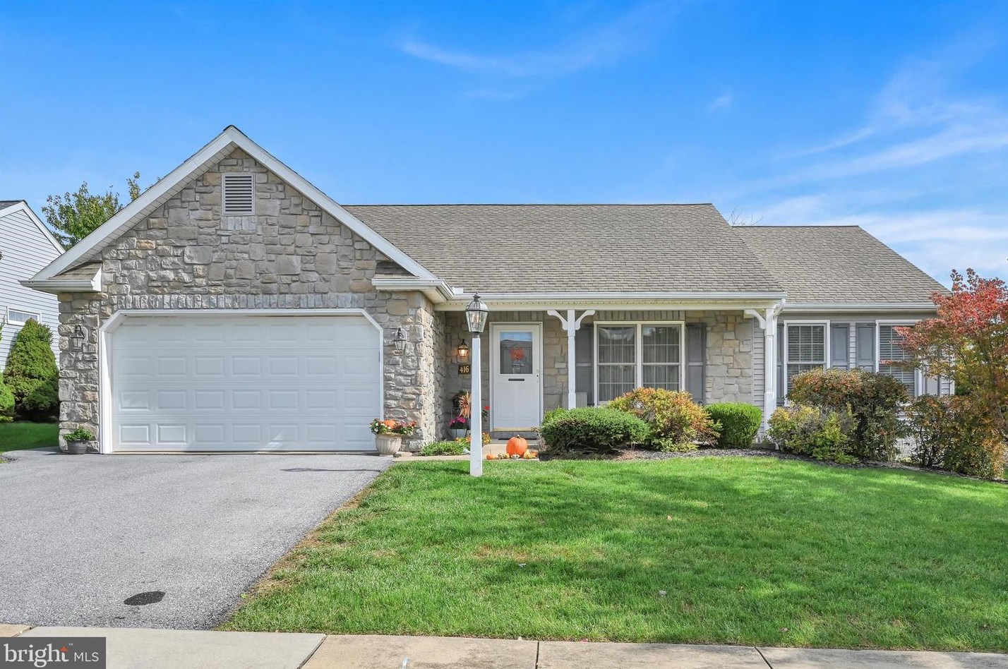 416 Rosewood Dr, Old Line, PA 17545