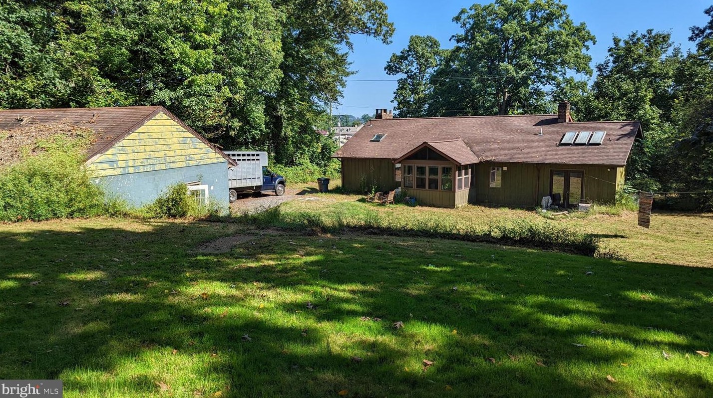 4 Ridge Rd, Smithville, PA 17560