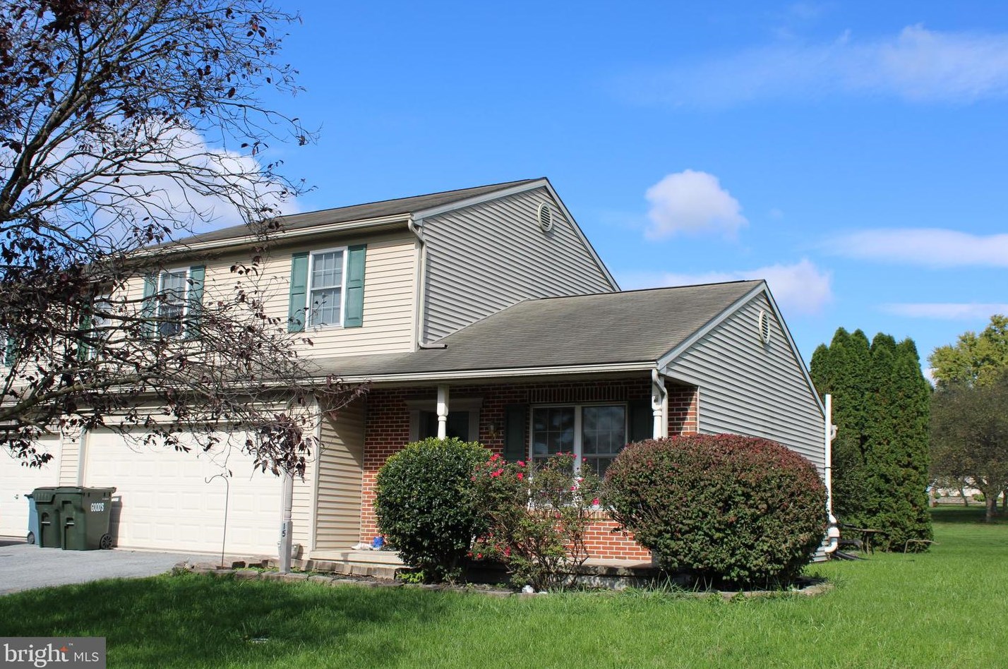 15 Farmland Rd, Bareville, PA 17540