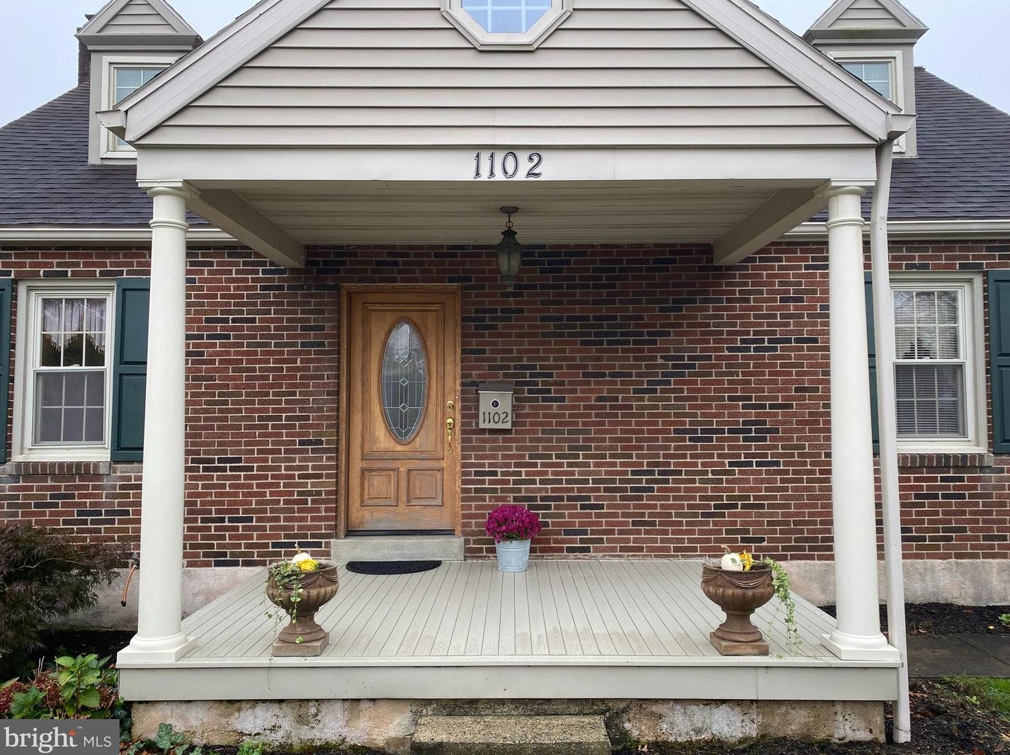 1102 Hillcrest Rd, Akron, PA 17501