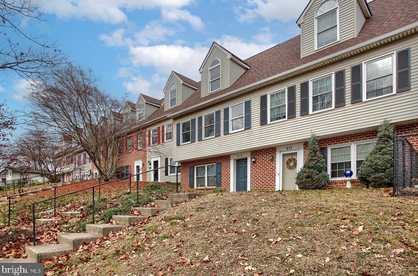 833 Hershey Ave, Lancaster, PA 17603