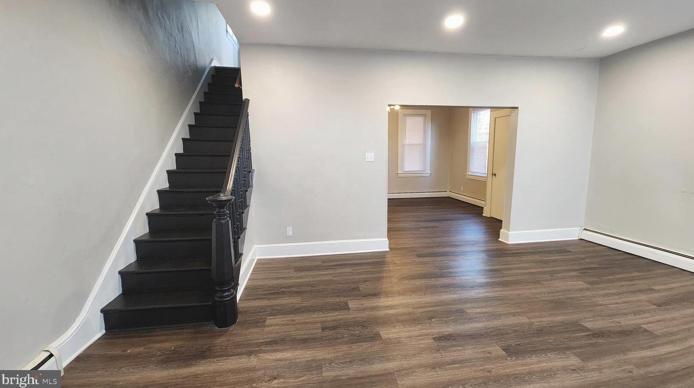 329 N 2nd St, Kinderhook, PA 17512