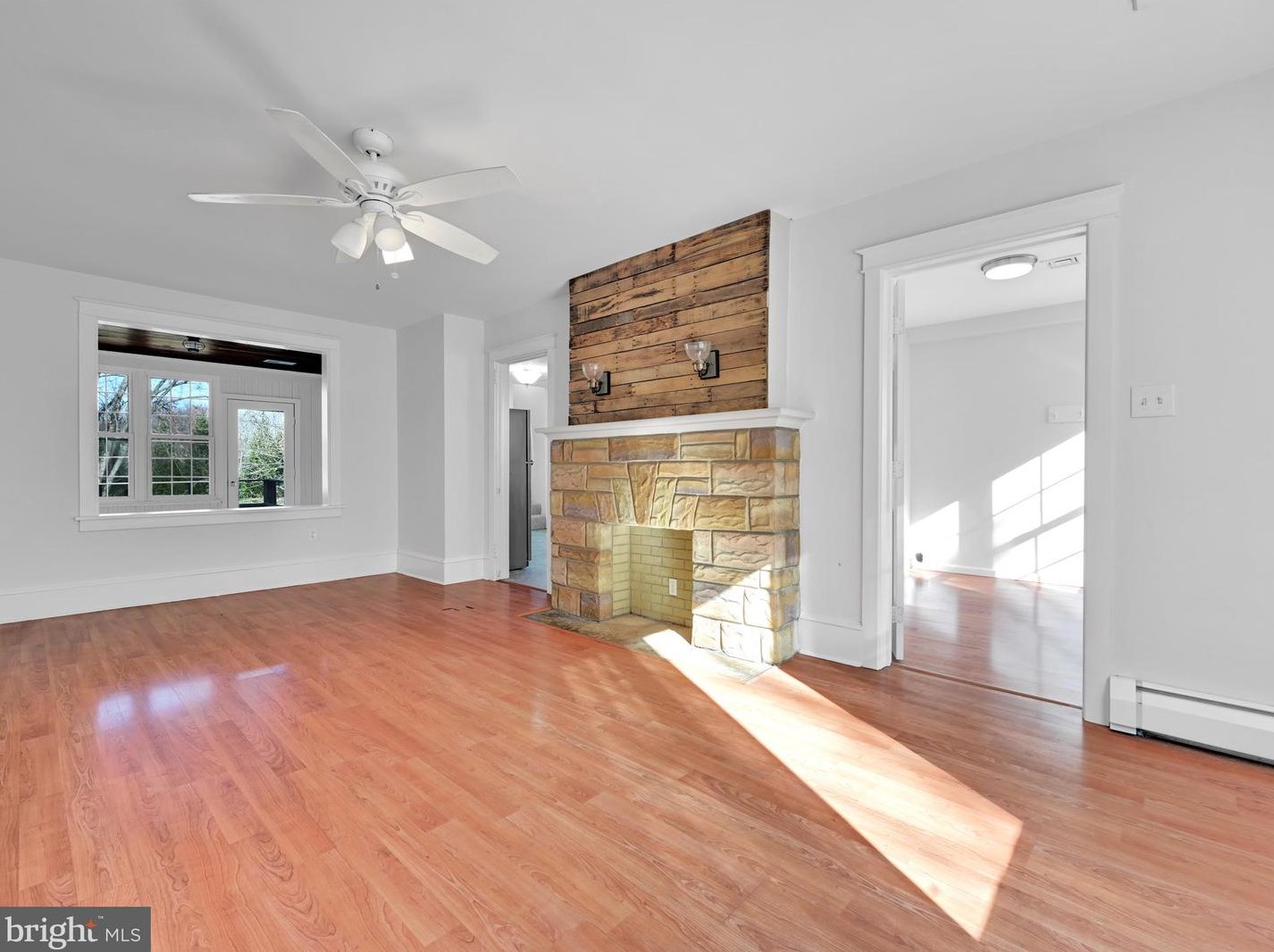 2895 Graystone Rd, East Petersburg, PA 17520