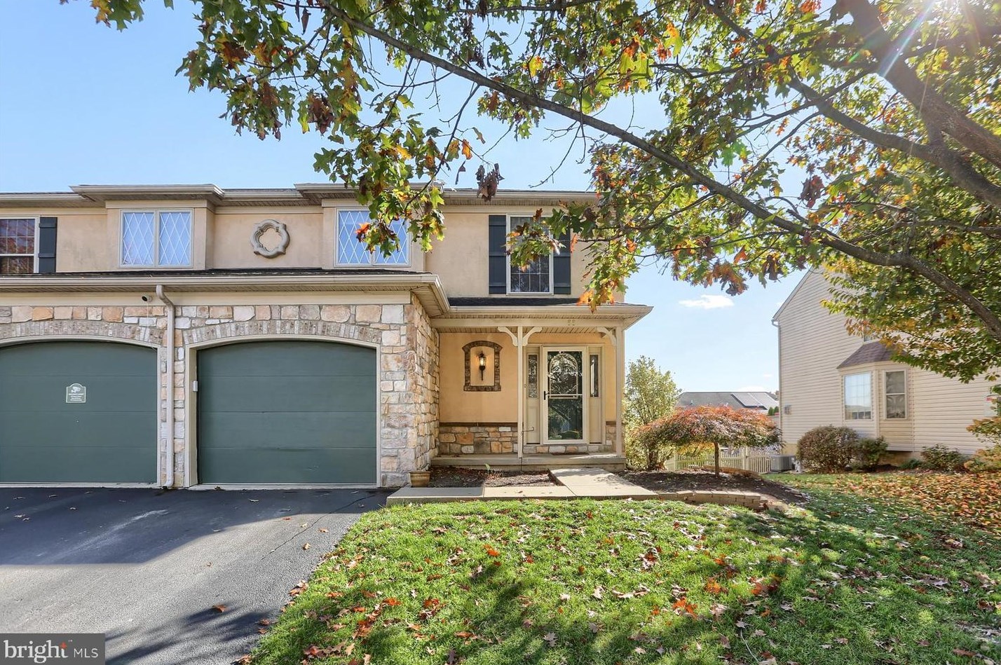 88 Hawk Ln, Ephrata, PA 17522