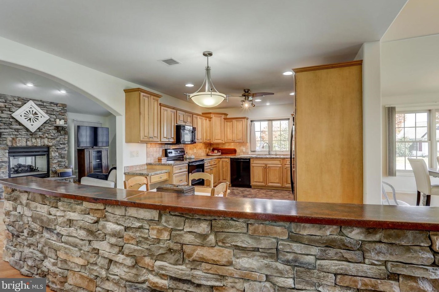 761 Heather Rdg, Old Line PA  17545-8552 exterior
