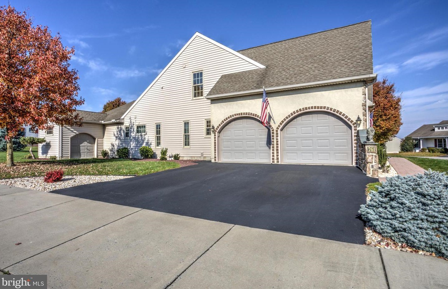 761 Heather Rdg, Old Line PA  17545-8552 exterior