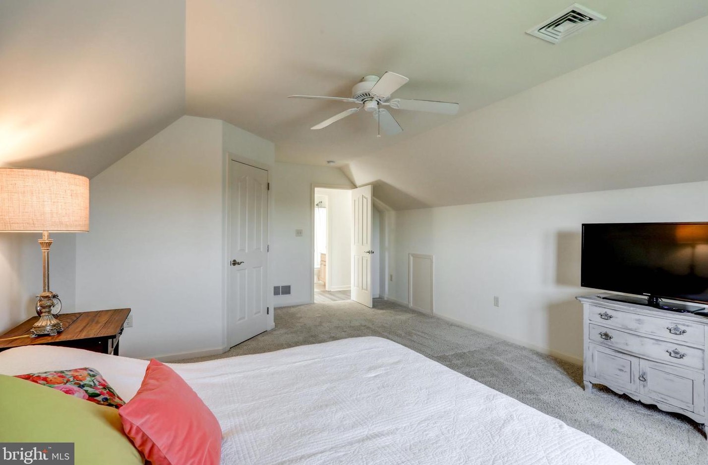 761 Heather Rdg, Old Line PA  17545-8552 exterior