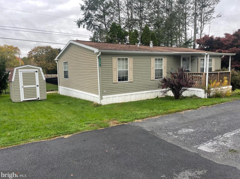 30 Madge Dr, Lancaster, PA 17603