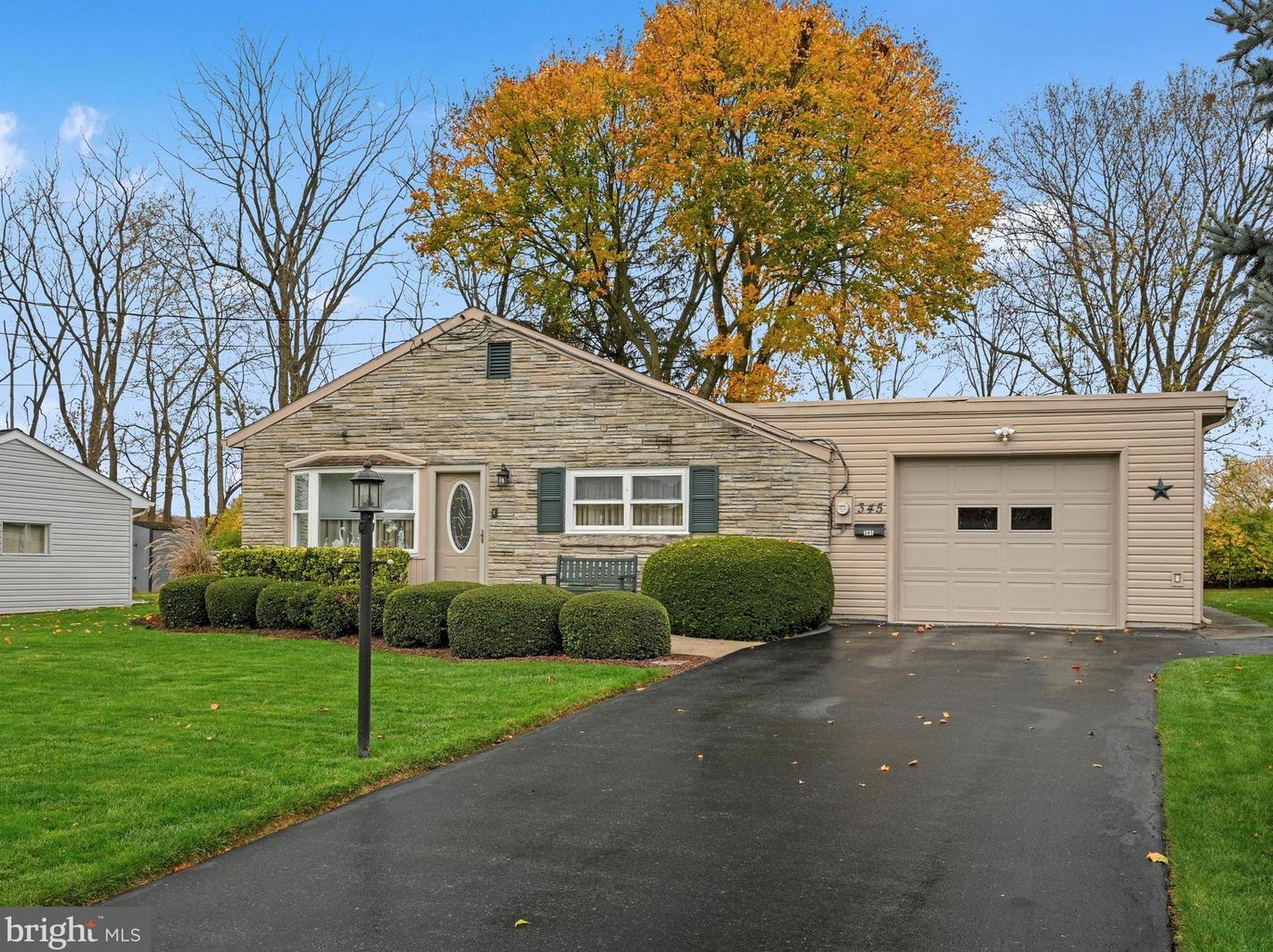 345 Lania Dr, Landisville, PA 17538-1729