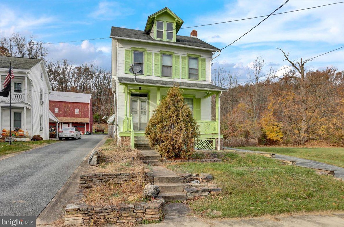 198 E Main St, Adamstown, PA 19501