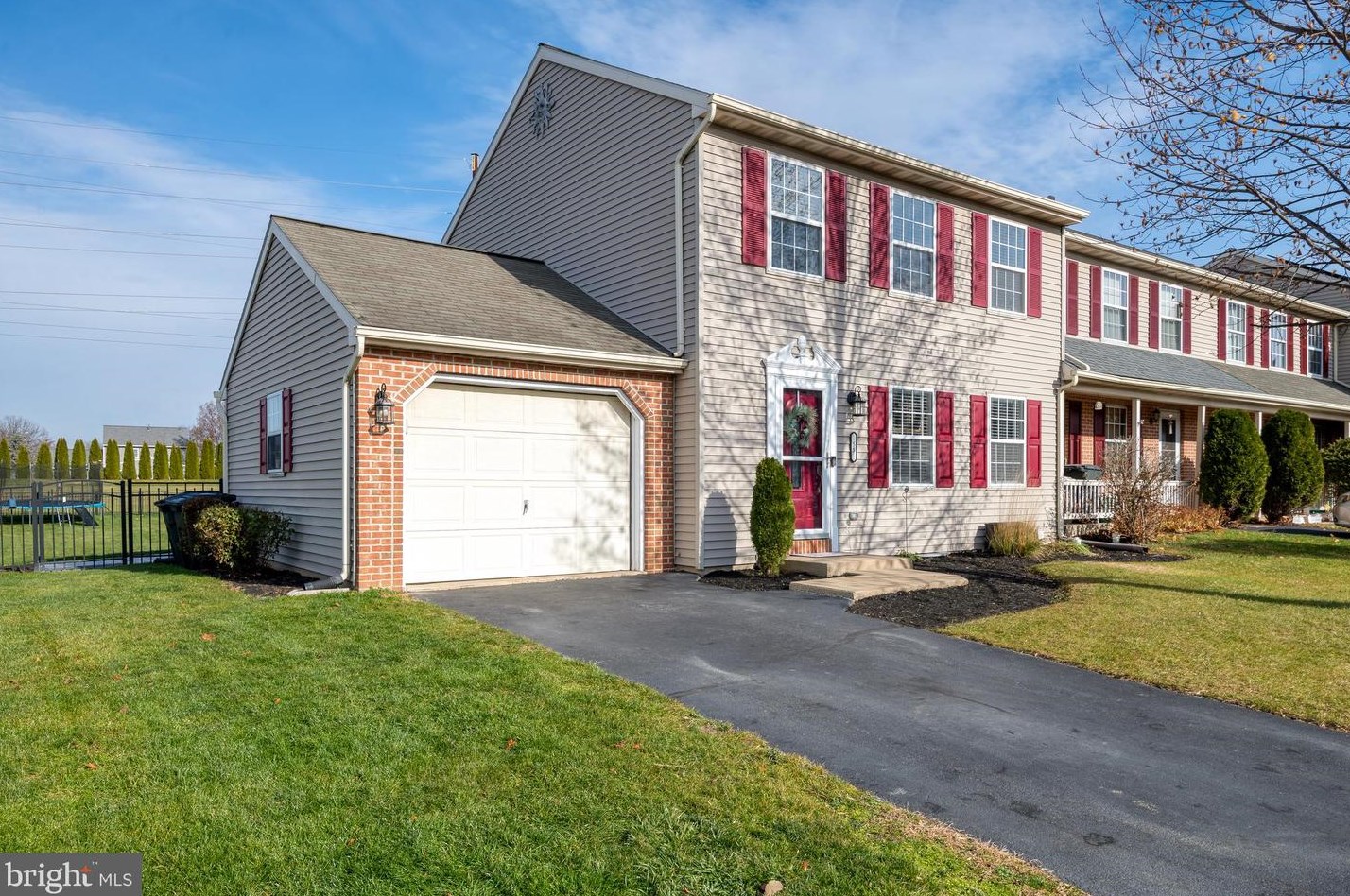 55 Chelmsford Dr, Marietta, PA 17547-9747