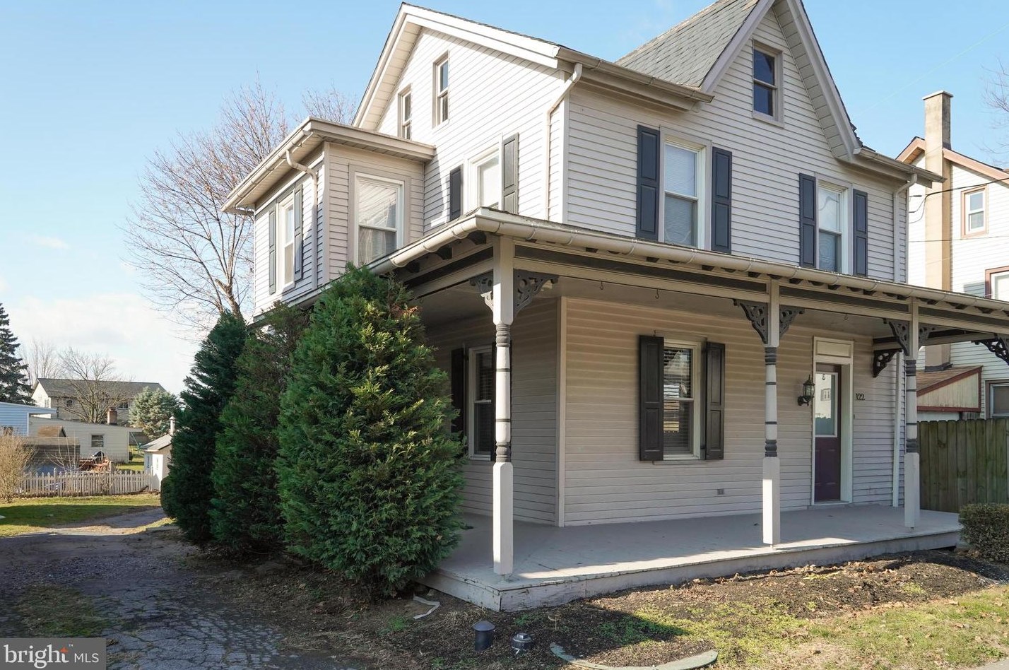 122 N Ronks Rd, Ronks, PA 17572