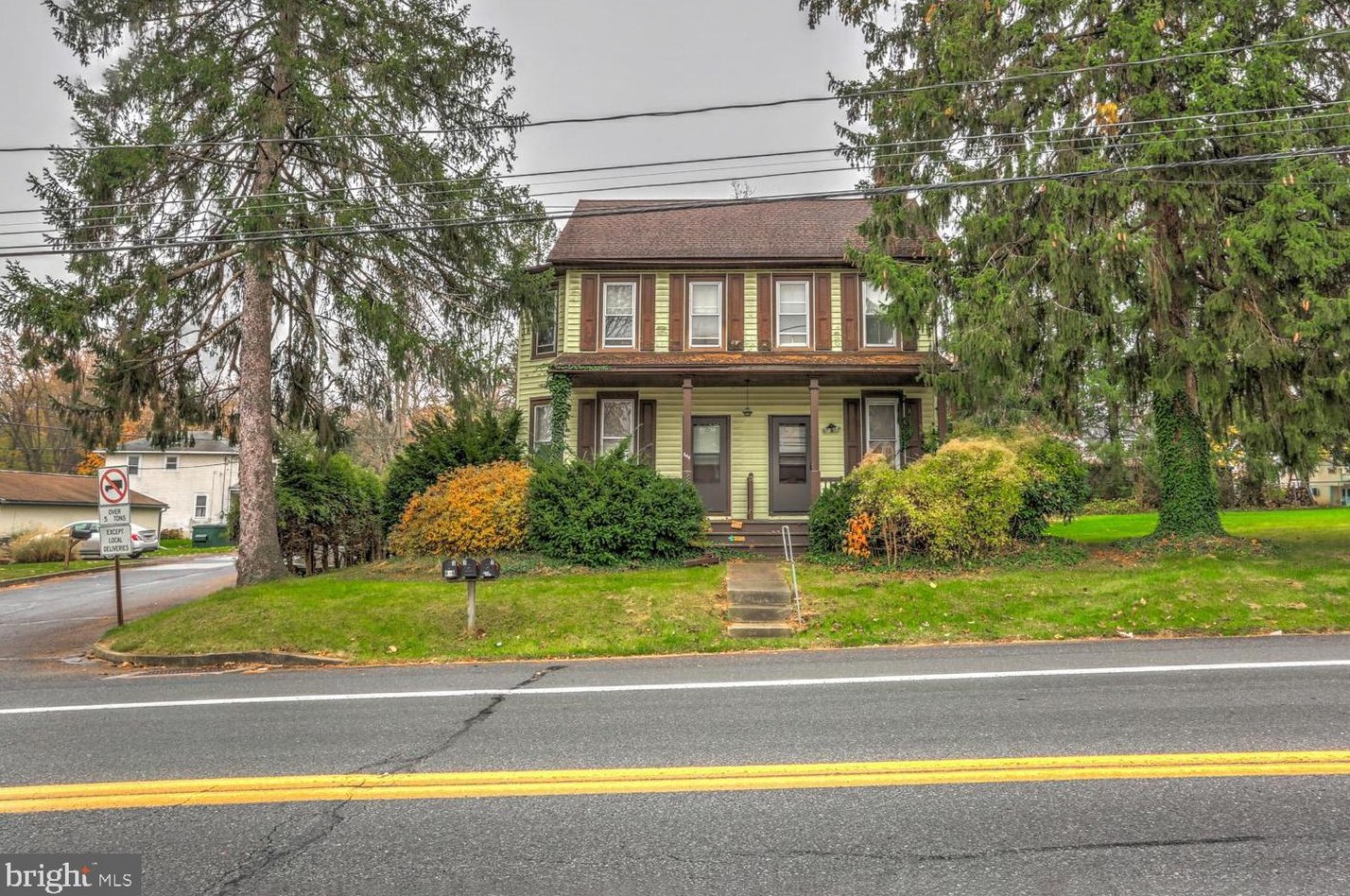 246 E Main St, Mountville, PA 17554