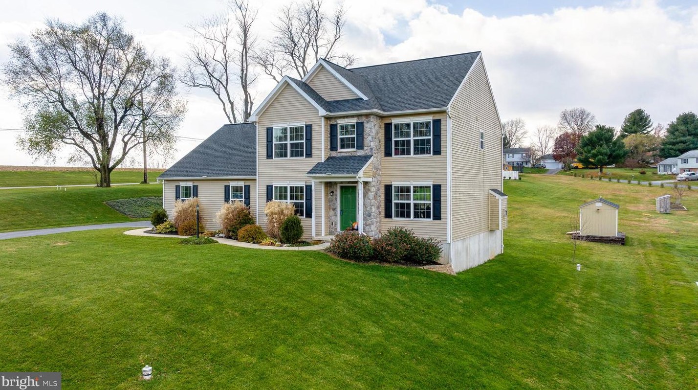 1 Echo Valley Dr, Smithville, PA 17560