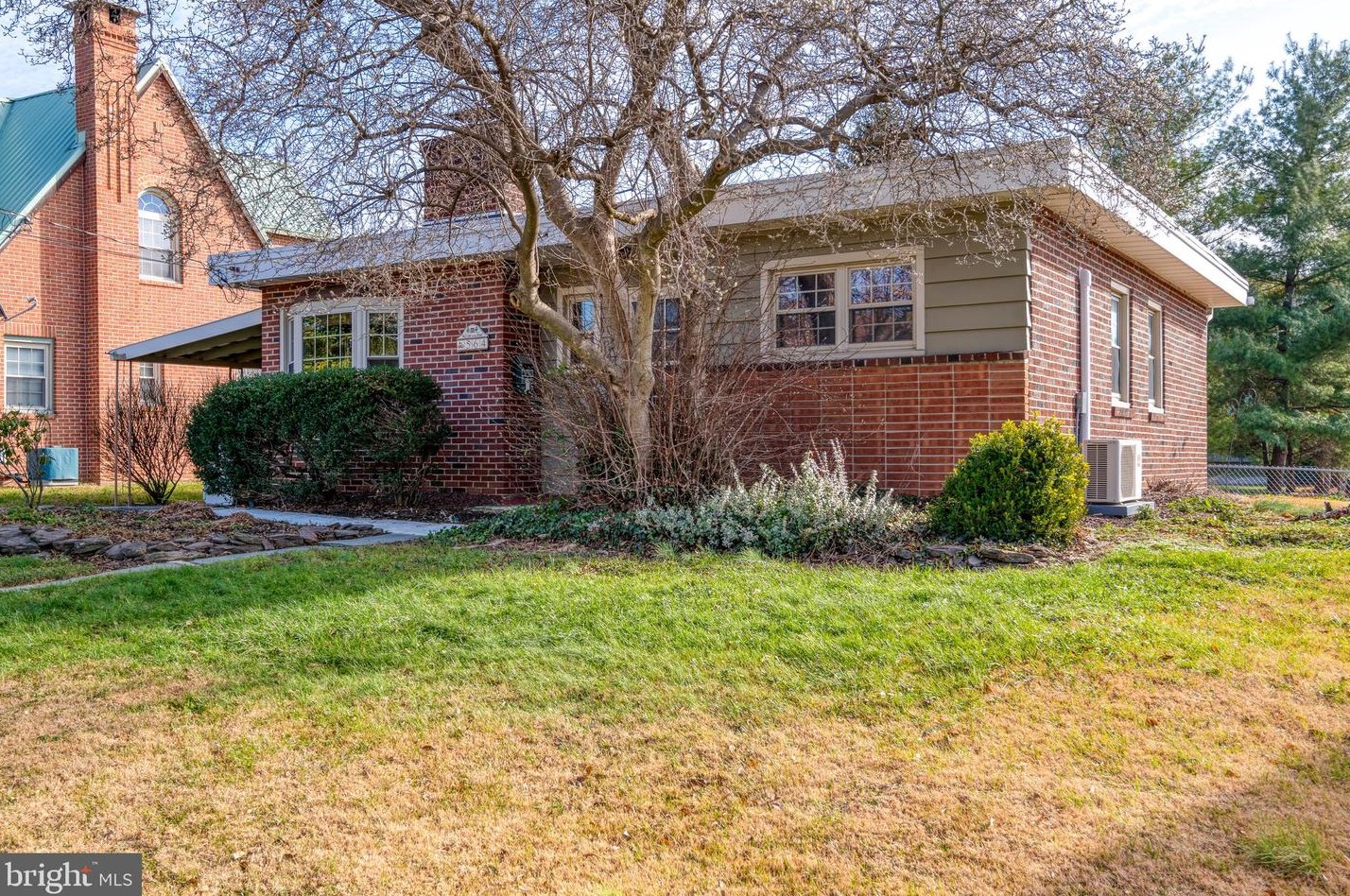 564 Poplar St, Kinderhook, PA 17512