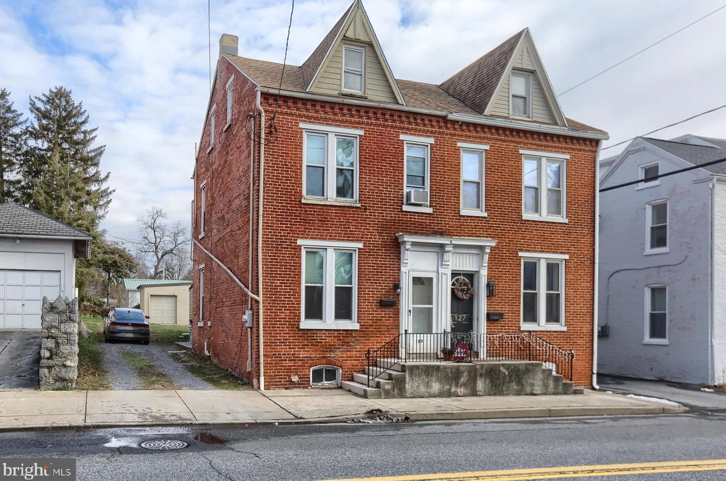 129 5th St, Kinderhook PA  17512-1203 exterior