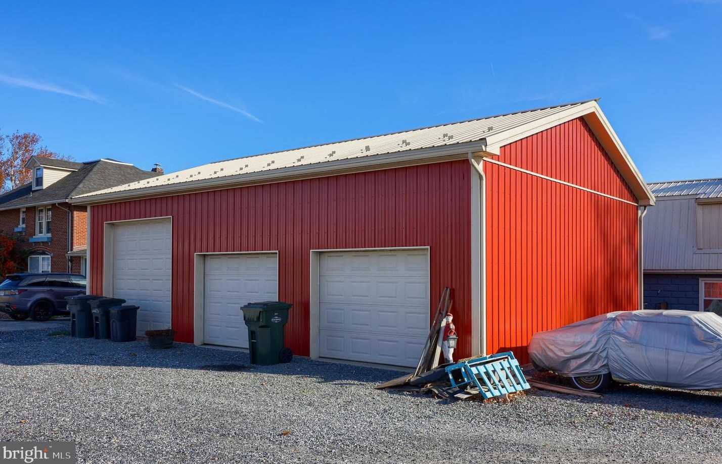 1254 Lancaster Ave, Kinderhook PA  17512-1928 exterior