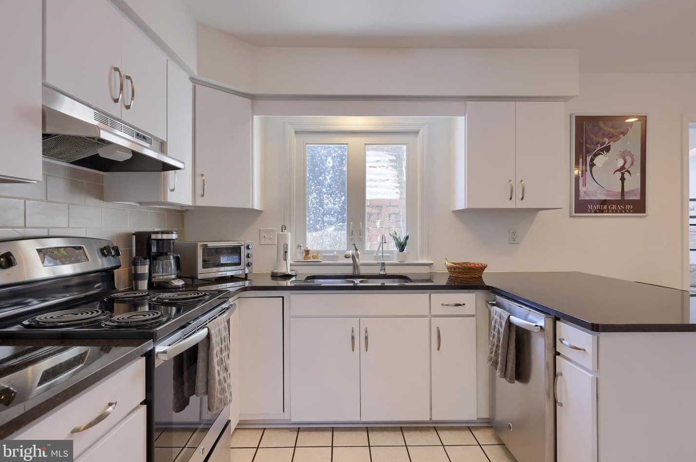 1517 Edinborough Cir, Landisville PA  17538-1364 exterior