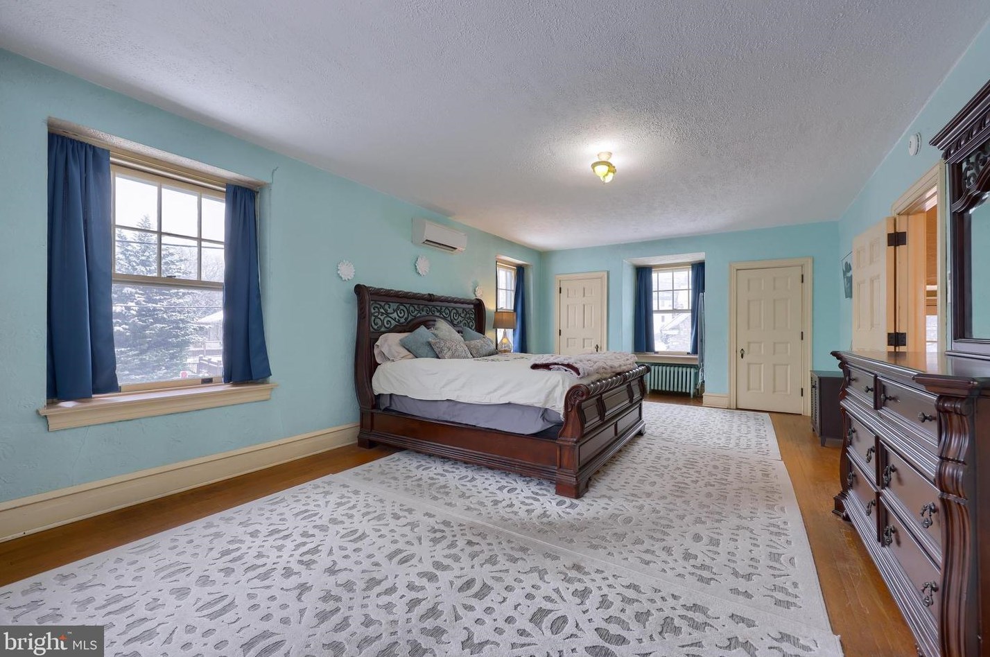 402 State St, Ephrata PA  17522-2102 exterior