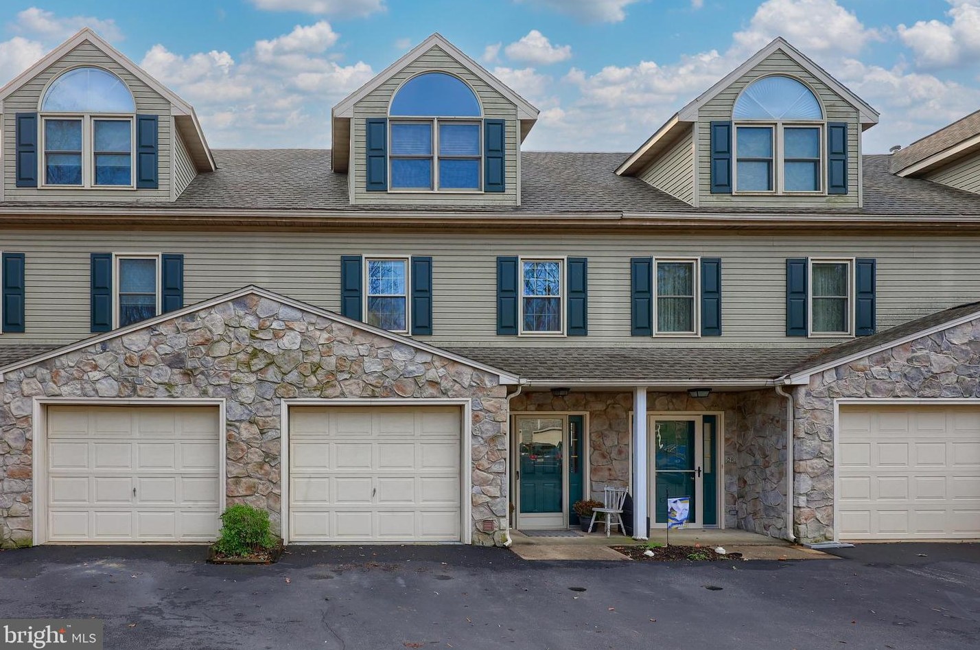 30 Laurel Ridge, Bareville, PA 17540