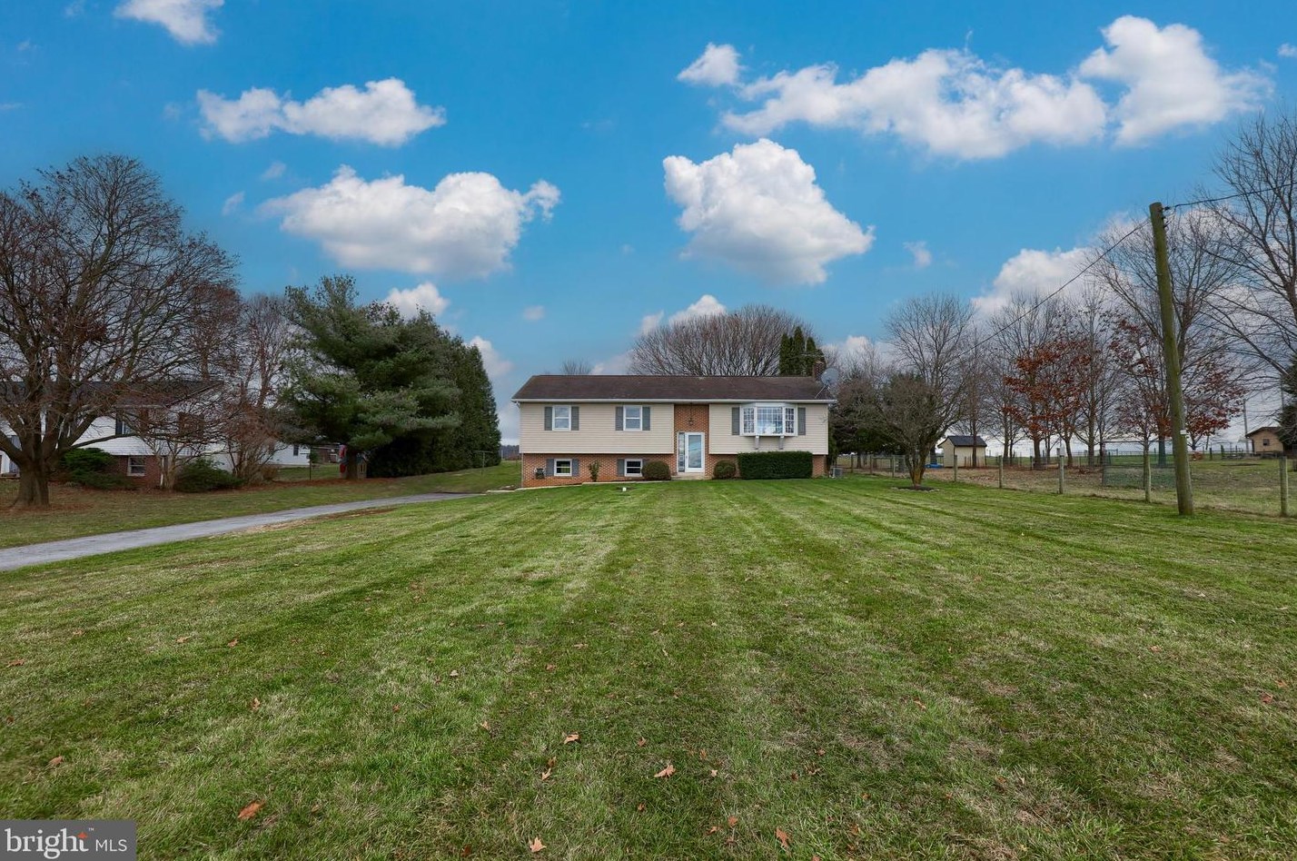 5554 Buena Vista Rd, Gap, PA 17527
