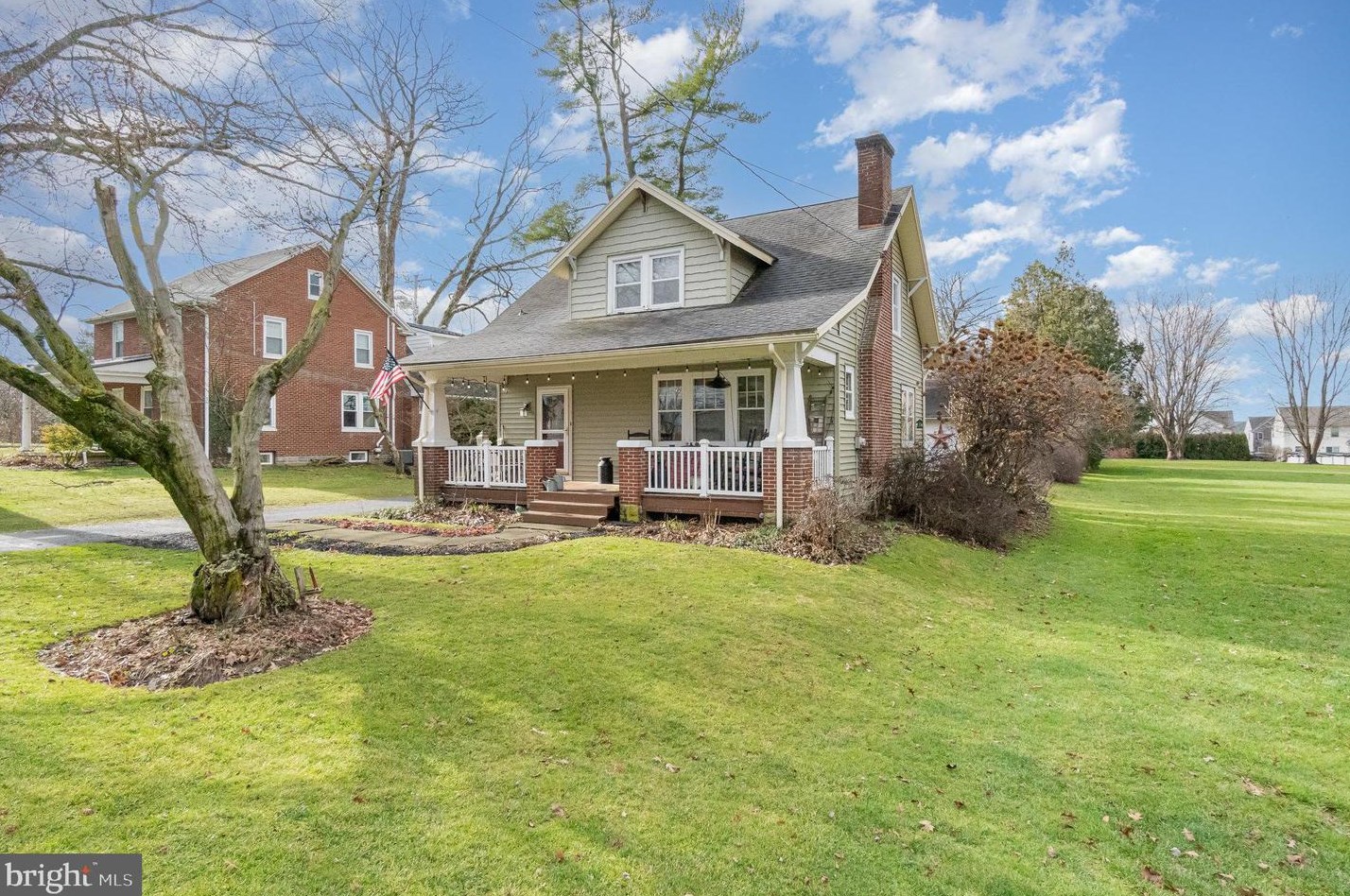 1546 Lampeter Rd, Lancaster, PA 17602